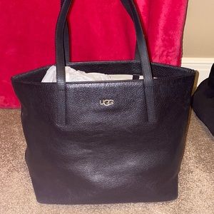 Ugg tote with clip on bag